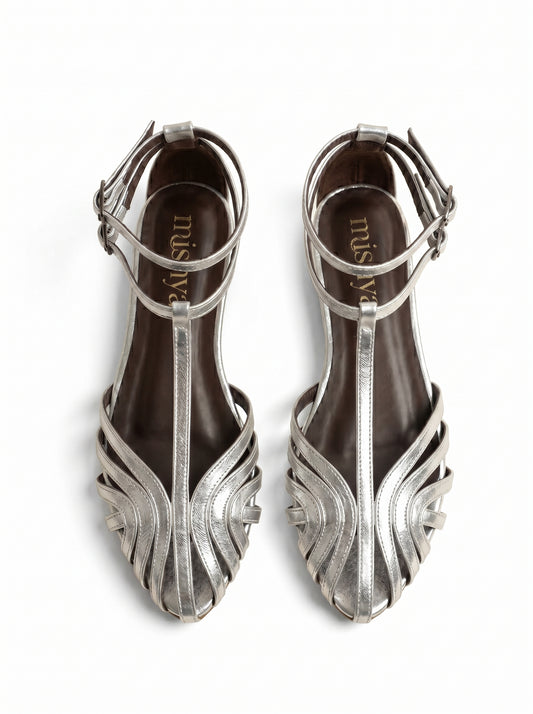 Strappy Leather Flat Sandals in Silver